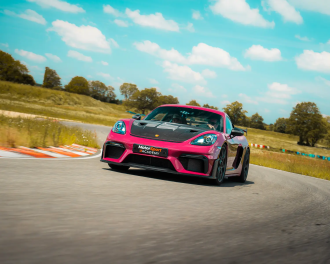 Porsche 718 Cayman GT4 RS à Fontenay le Comte