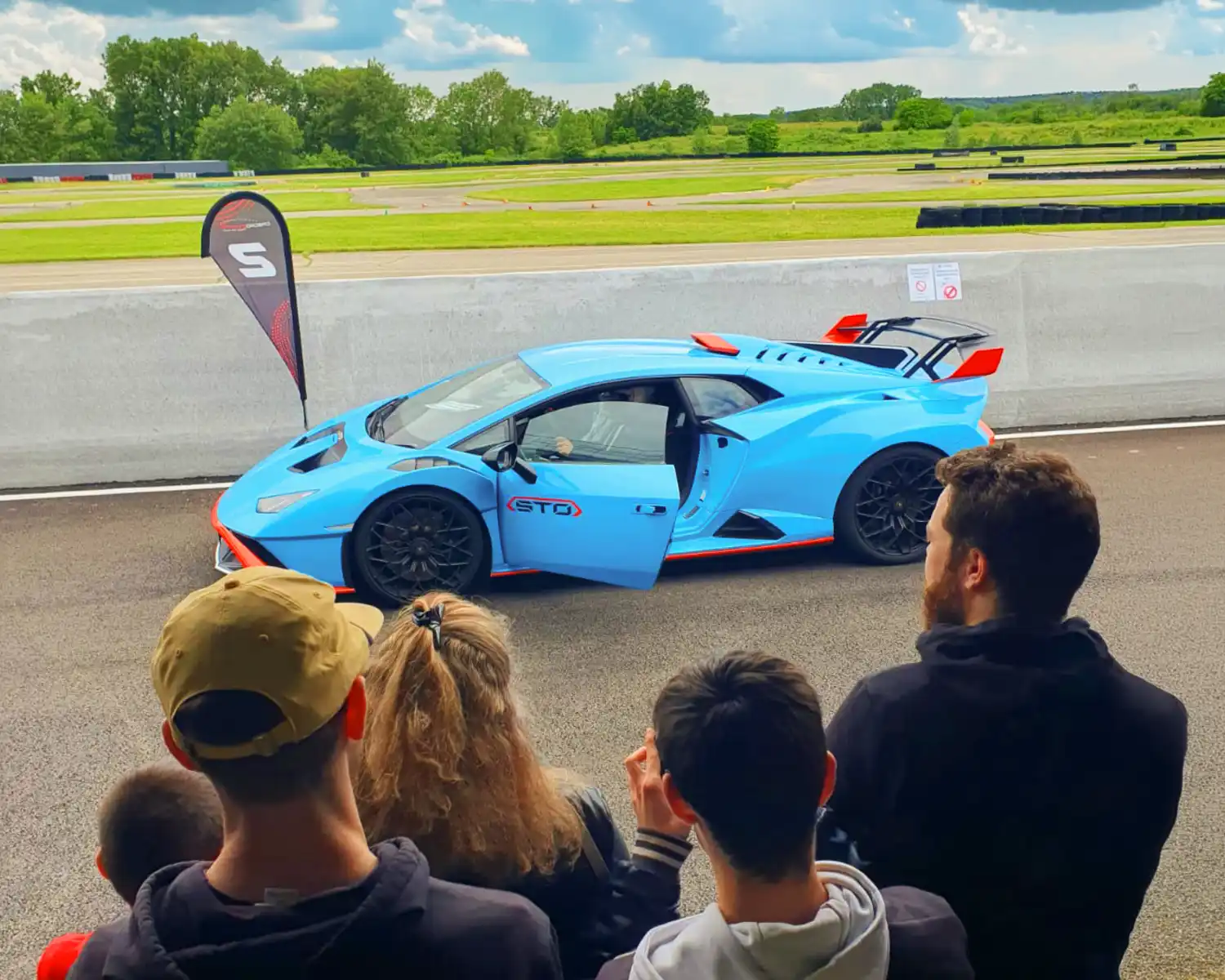Stage de pilotage Lyon circuit du Bugey, Lamborghini STO