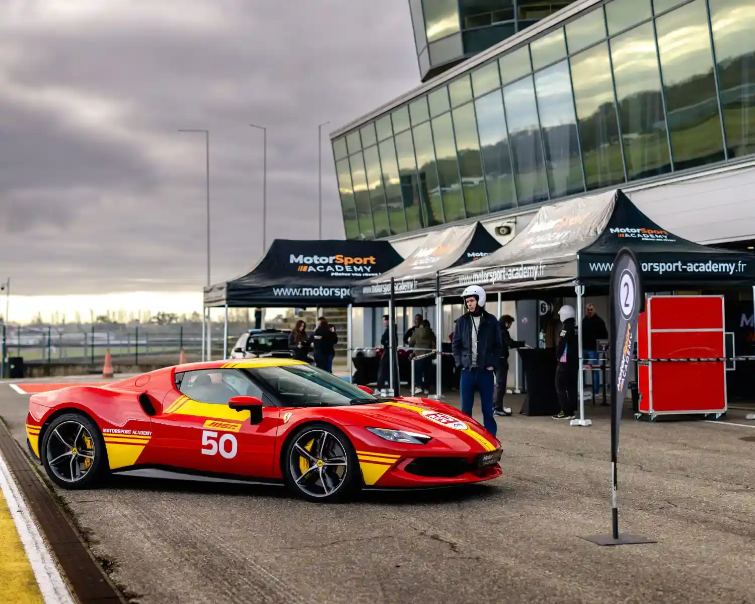 Stage de pilotage sur circuit, Bordeaux, Circuit de Nogaro, Ferrari 296GTB