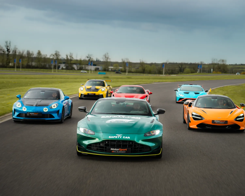 Stage de pilotage sur circuit, Bourg-En-Bresse, Aston Martin Vantage, Alpine A110R, Lamborghini STO, Porsche 911 GT3RS