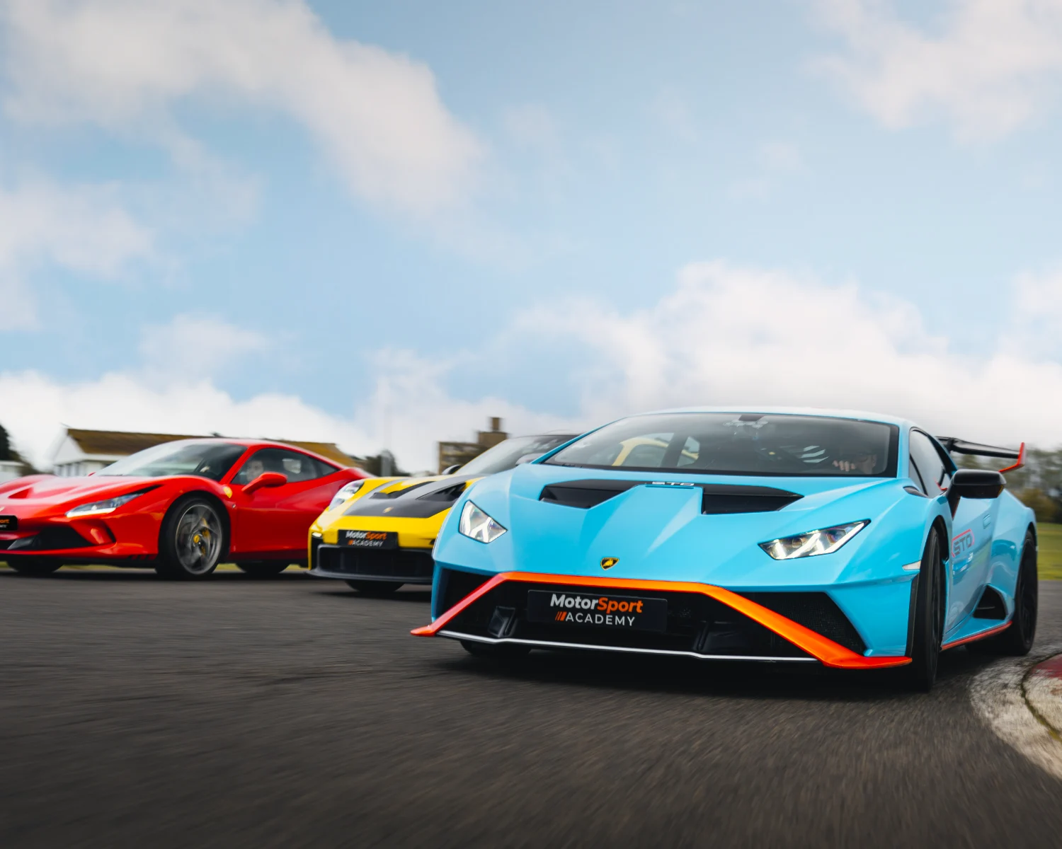 Stage de pilotage sur circuit, Toulon, Lamborghini STO, Porsche GT3RS, Ferrari F8 Tributo