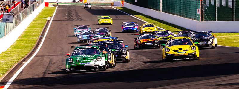 Course de voitures Porsche Cup circuit Spa Francorchamps