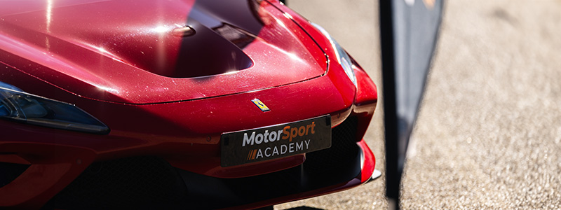 Stage de pilotage en Ferrari sur le circuit Pouilly en Auxois