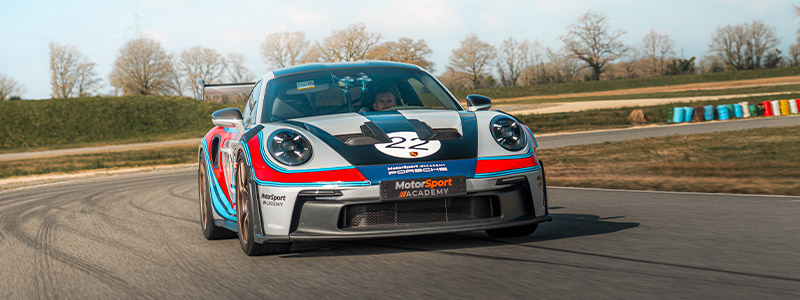 Stage de pilotage en Porsche 992 GT3 RS