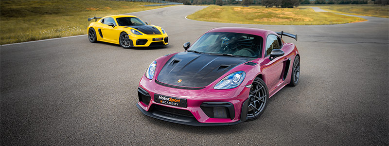 Deux Porsche sur le circuit du Val de Vienne