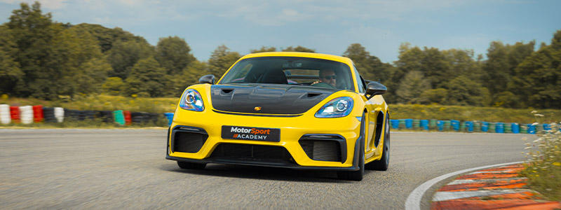 Pilotage en Porsche sur le circuit de Magny Cours