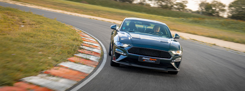 Stage de pilotage Ford Mustang circuit Lédenon