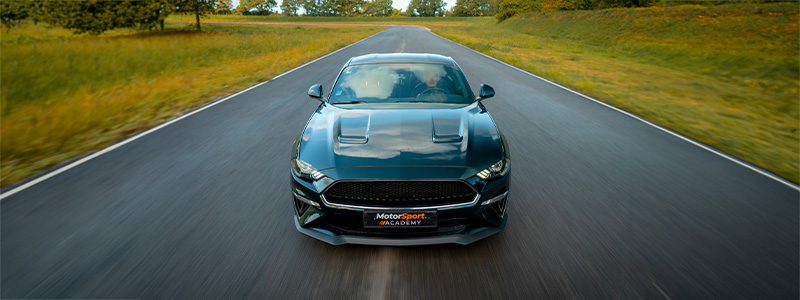 Stage de pilotage en Ford Mustang sur le circuit Lédenon