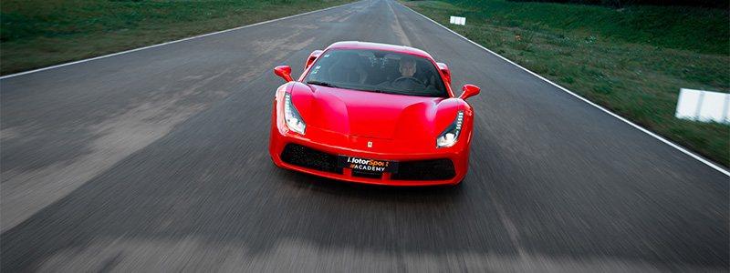 Stage de pilotage Ferrari sur le circuit du Var