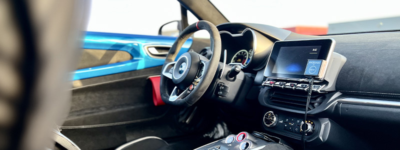 Intérieur et volant Alpine A110 R