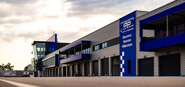 Stands du circuit de Dijon Prenois