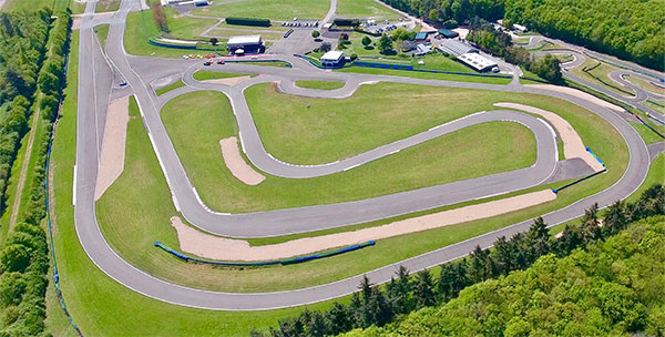 Vue aérienne du Circuit Ouest Parisien