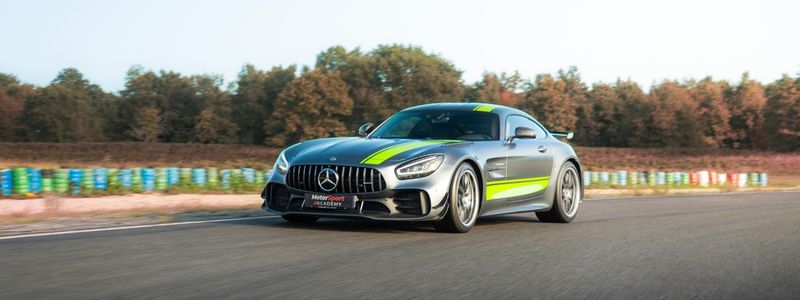 Stage de pilotage en Mercedes sur le circuit Fay de Bretagne