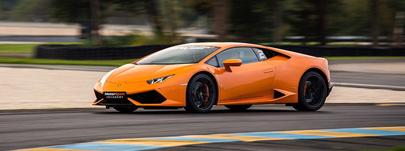 Stage de pilotage en Lamborghini Huracán au Mans