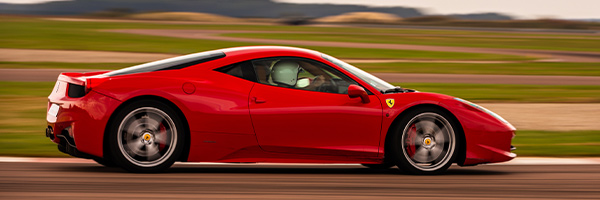Cadeau pilotage Ferrari coffret VIP