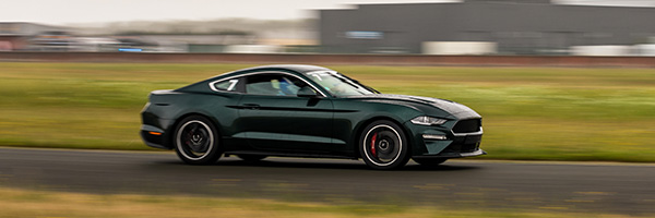 Cadeau pilotage Ford Mustang coffret cadeau Prestige