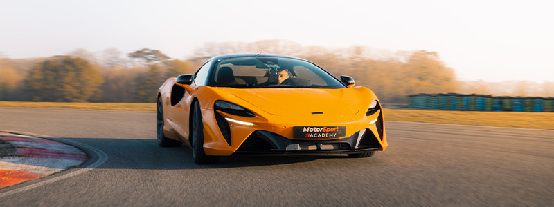 Stage de pilotage Le Luc en McLaren