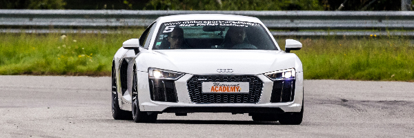 pilotage en Audi R8 sur circuit