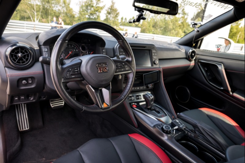 L'intérieur de la Nissan GT-R