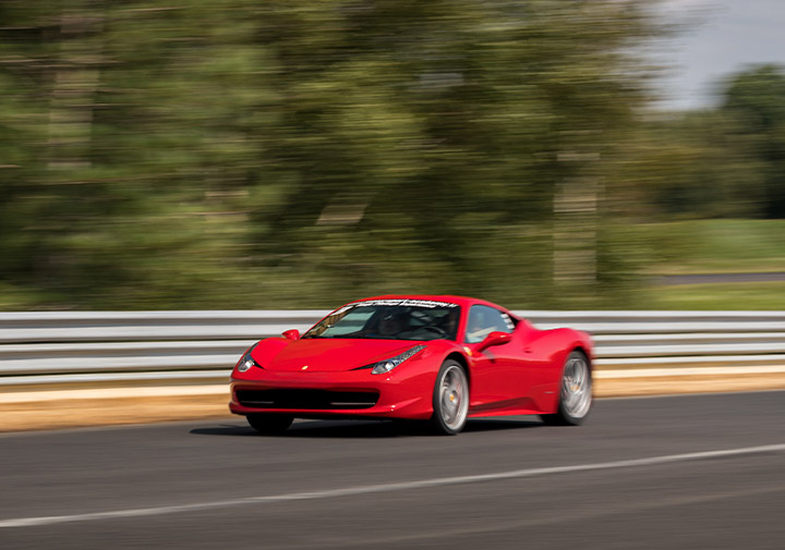 Ferrari 458 Italia sur circuit