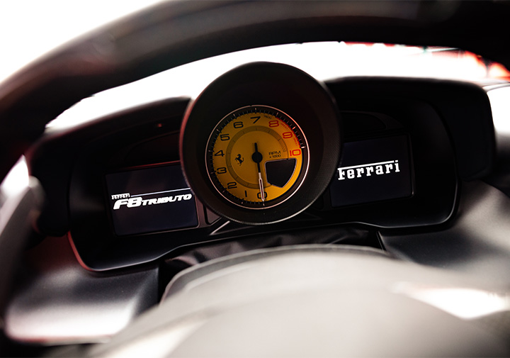 Compteur Ferrari F8 Tributo