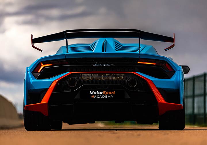 Arrière de la Lamborghini Huracan STO