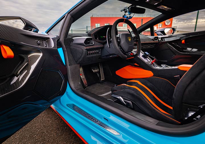 Intérieur de la Lamborghini Huracan STO