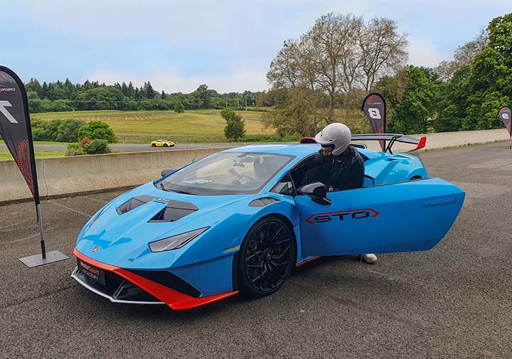 Lamborghini Huracán STO sur le circuit de Mornay