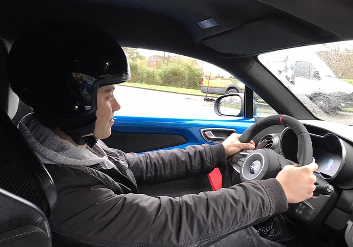 Conduite sur circuit adolescent
