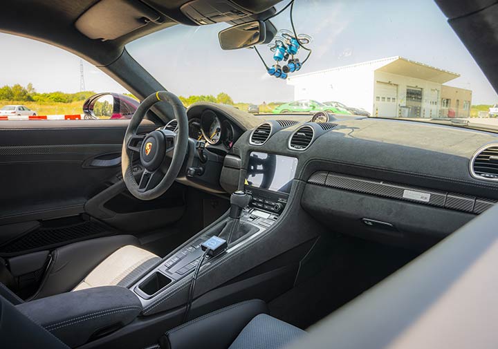 Intérieur de la Porsche 718 Cayman GT4 RS