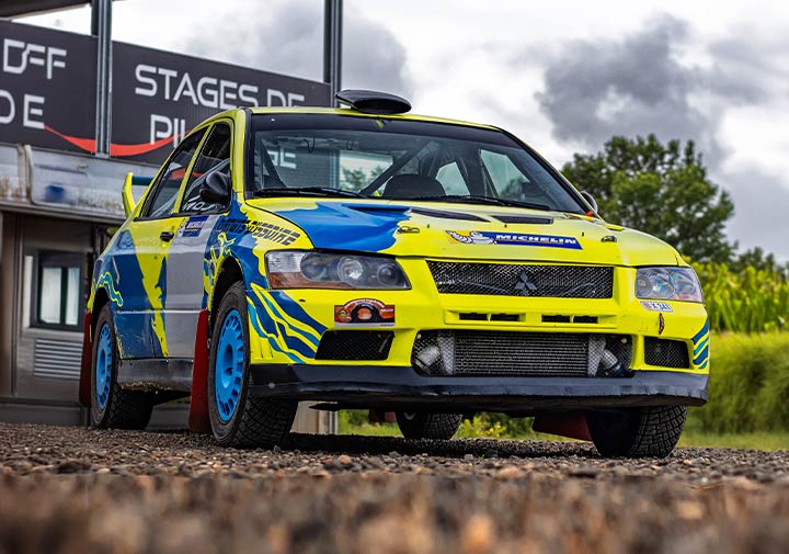 Stage de pilotage terre circuit d'Issoire en Mitsubishi