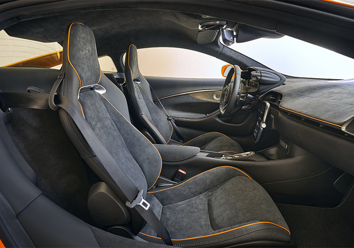 McLaren Artura interieur