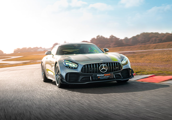 Baptême de pilotage en Mercedes AMG GTR