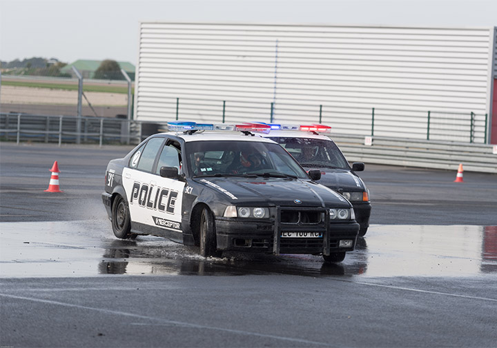 Baptême de pilotage course poursuite police