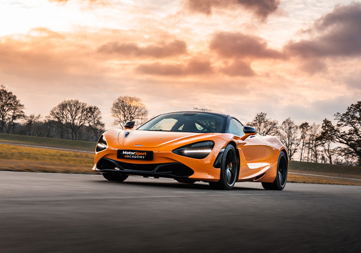 Stage de pilotage sur circuit McLaren 720S