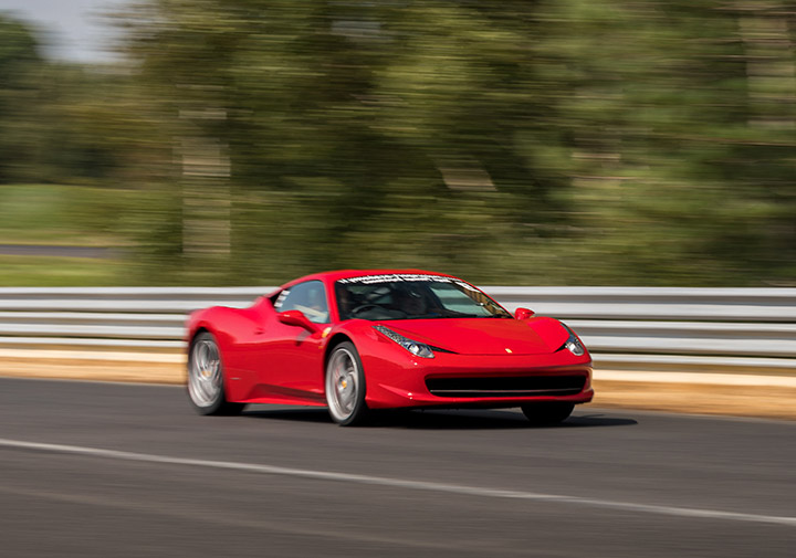 Stage de pilotage en Ferrari sur circuit