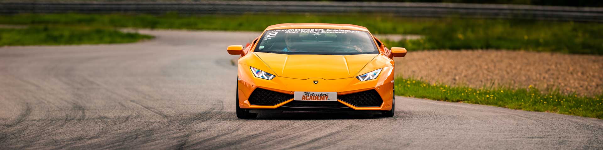 Stage de pilotage en Lamborghini Huracán sur le circuit de Nogaro