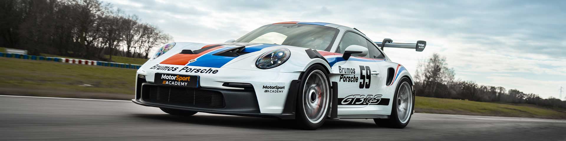 Porsche 992 GT3 RS circuit Fay de Bretagne