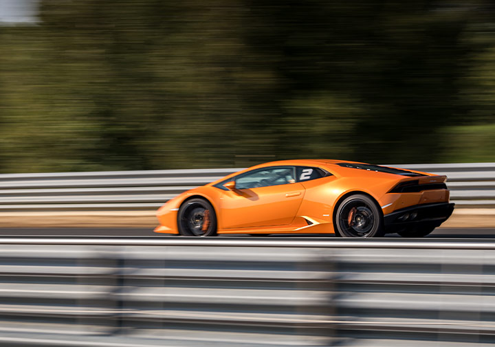 Lamborghini Huracán sur circuit 