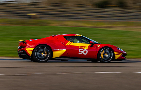 Stage de pilotage Ferrari sur le circuit du Luc