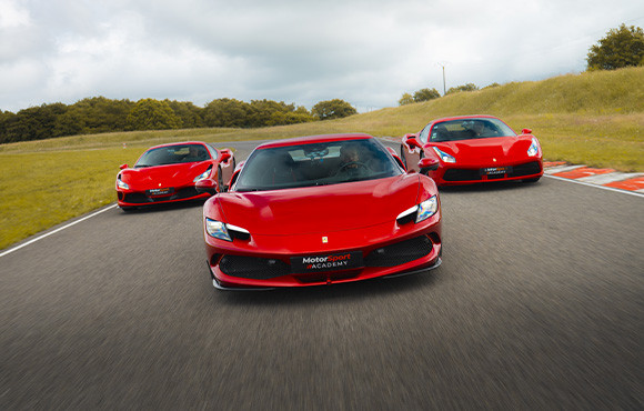 Stage de pilotage Ferrari au Val de Vienne