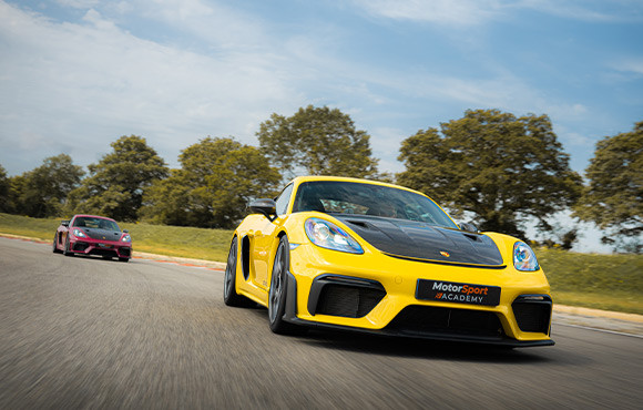 Stage de pilotage Porsche sur le circuit Dijon-Prenois