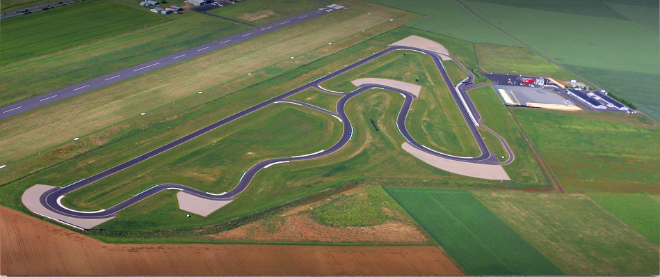 Pilotez sur le circuit de Fontenay-le-Comte