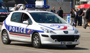 Voiture de police bleu blanc rouge